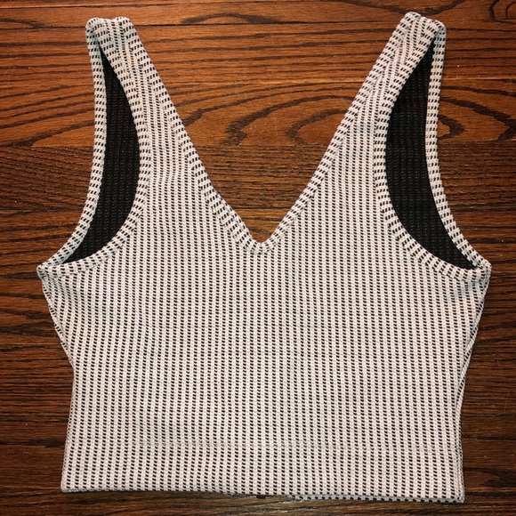 ✨ZARA Crop Top with zipper✨ - Picture 2 of 3